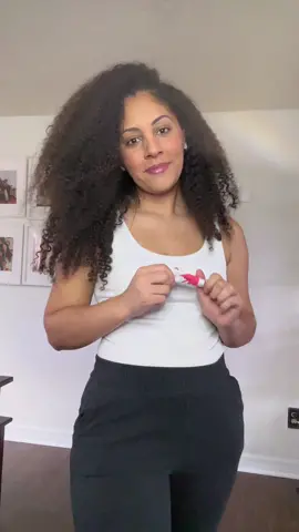 a blush girlie 💗 melon from @flowerbeautybydrew #makeuptips #blushing #flowerbeauty #flowerbeautyblush #blushreview 