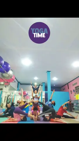 #juwitastudio #instrukturyogapilates #yogaflow #yogachallence #yogacouple #yogabekasi #yogaindonesia #acroyogapose #yogaasia #yoga 