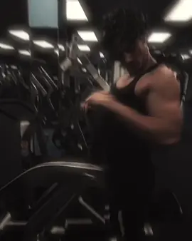 musclessss 😲😲 @brady_hepner #h3atons #bradyhepner #theblackphone #vancehopper #vancehopperswife #fyp #foryoupage #xyzbca #handsome #💗 #fyppppppppppppppppppppppp #brady #workout 