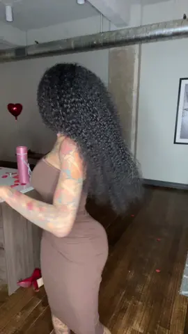 I aint sweatin a thang. I gotta a bag to get!!!!! 💰