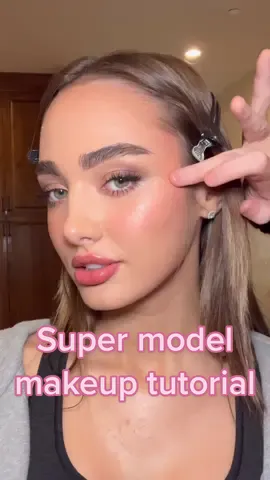 Supermodel Makeup Tutorial w/ @leilaxbb ( full product list will be on Instagram ! ) #makeup #SuperModel #model #makeupartist #makeuptutorial #makeuphacks #makeuptransformation #MakeupRoutine 