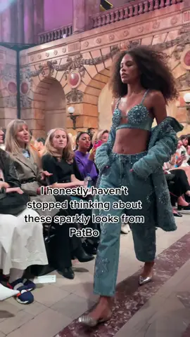 Its giving Renaissance outfit inspo for sure. 👏🏿👏🏿👏🏿 #TikTokFashion #nyfw #patbo 