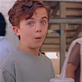 vaya no encuentro fallas en su lógica #malcolminthemiddle #malcolm #malcolmwilkerson #dewey #fyp #fypシ #fypp #viral #parati 