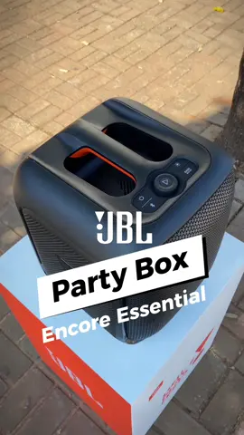 Vamos conhecer a JBL PartvBox Encore Essential⬇️⬇️⬇️ •Som poderoso JBL 100w Rms •Show de luzes integrado •6 horas de duração de Bater •App PartyBox •Entrada para microfone com fio  Me siga também no YouTube ✅ #jbl #jblpartyboxencoreessential #jblbrasil 