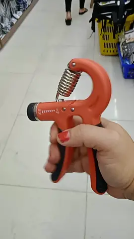 Mola de Exercícios para mãos tá de 12 reais atacado é 9 reais. #TikTokFashion #mola #exercicios #exerciciosemcasa #terapiaonline #terapia #vendedoramomou #loja #lojachaubolsa #adjustable #lojas #stylish #more #secure #maos #braços #adjustablefoot #recife #tendinite #musculos #dedos #fy #mulher #casa #exerxiciosfisicos 