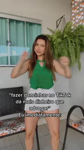 Como dançarina sou uma excelente advogada 🤡 #fy #direitocomhumor #TikTokFashion 