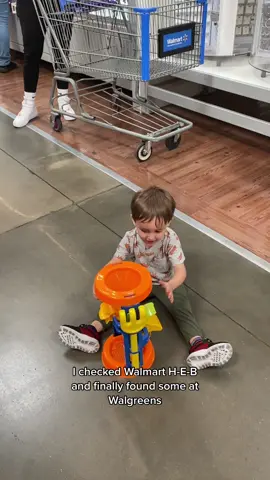 That took forever but at least I found some but didn’t make them boxes 🙈 #ValentinesDay #valentinecards #shoppingwithtoddlers #momtok #toddlertok #relatable 