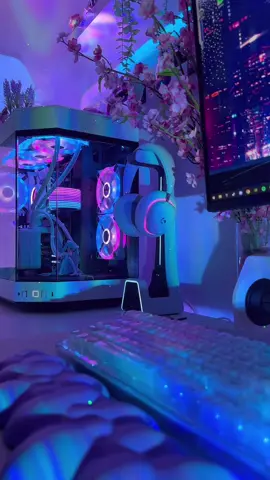 night mode ACTIVATED 🌙 #GamingSetup #GamerGirl #nightmodeactivated #setuptour #pcsetup 