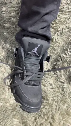 Black Cat 4’s Laces Tutorial 🤩