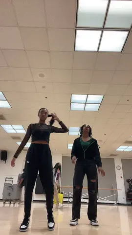 @hi.essence We ATE 🤪#ate #hiphop #dancer #rackcitychallenge dc: @dezzisaenz 🥶🥶