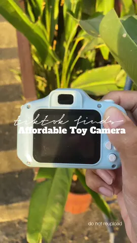 my all time favorite purchased here on tiktok 🤍 this toy camera 📷 #toy #toycamera #cameratok #tiktokcamera #tiktokcamera #toycameras #toycamera☁️ #affordablecamera #toycameraphotography #photograph #tiktokfinds #nostagic #cameraph #vintagecamera 