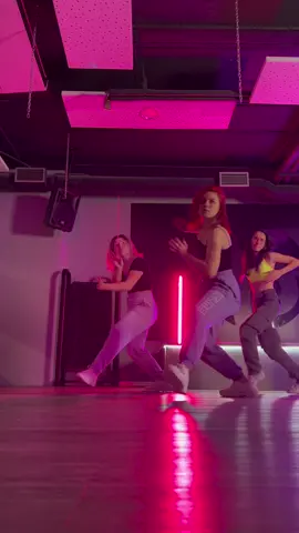 Ginásio Platinium Health & Fitness Club, Funchal City, Madeira Island. Choreography by Mia Racikova 🤍@MiaRacikova @Patty @Jeon Ruby #funchal #funchalcity #funchalmadeira #madeira #madeiraisland #portugal #madeiraportugal #funchaldance #funchaldança #funchaldancing #mdanceacademy 