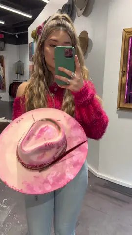 heART. “Go Broke” by @ontheoutside  is offically on my valentines day playlist and is giving the best energy 💕 hope y’all have fun plans today 🙌🏻#painting #pink #valentines #ValentinesDay #nashville #nashvilletn #thingstodoinnashville #process #creativeprocess #hattok #hatvideo #hatter #feltseason #westernfashion #weaternstyle #fashiondesign #designer #gobroke 