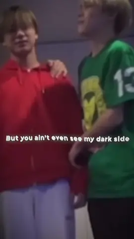 晃大くんから恋人繋ぎしてるの流石に死にました🤖💚2人が踊ってた曲で🐯こだとら推します🫢#山田晃大 #岡尾真虎 #こだとら #lilleague #いいね #おすすめ 