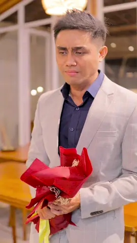 Kalau kamu cinta sama orang, jangan hanya di pendam, ungkapkan sebelum terlambat. @Violla_Rain #romance #fypシ #fyp #viral #sinetron #galau #drama #dramatiktok 