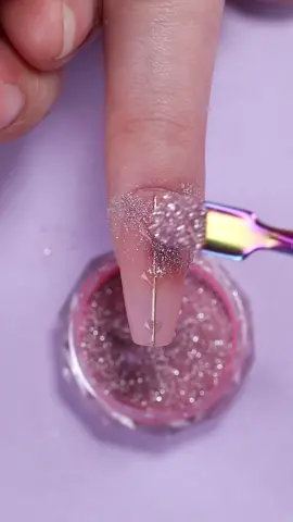 Nail lover is here 💅🤗#bornpretty #bornprettynailsph #nailtiktok #nailshop #nailtips #nailsartvideos #spidergel #nailtutorial #reflectivenails #heartnails 