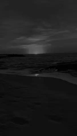 “Bạn có nỗ lực bao nhiêu cũng chỉ có một mình bạn biết, bạn từng khóc và tuyệt vọng bao nhiêu thì cũng chỉ có một mình bạn biết.”#nhachaymoingay #tamtrang #sad #fyp 