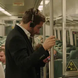 here's a quick one because i was vibing to this song today #fyp #song #edits #viral #vibes #foryou #dancing #music #jakegyllenhaal