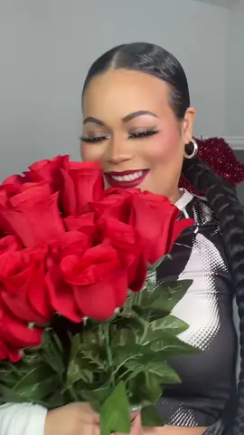 I wonder if he knows 🌹
