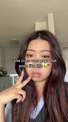 no bc i know for a fact the head next to jisung is lee know. give me a break goddang 😩😩 #skz #hanjisung #bibi #kpopbias #greenscreen 