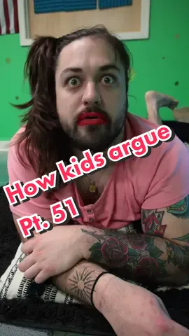 How little kids argue🤣 #kids #school #teacher 