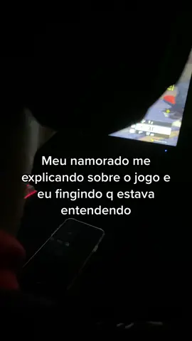 Só lembro q tem uma pistola de cura e os policiais tbm são médicos kkkk #foryou #fly #jogodepc 