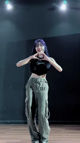 Làm ng iu nhé 😘 #nhanpato #TikTokDanceVN #BNdanceteam #fyp #xuhuong #lamnguoiyeuemnhebaby 