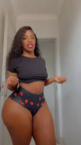 Stop staring 😅🌚 #fypシ #tiktoksouthafrica #explorepage 