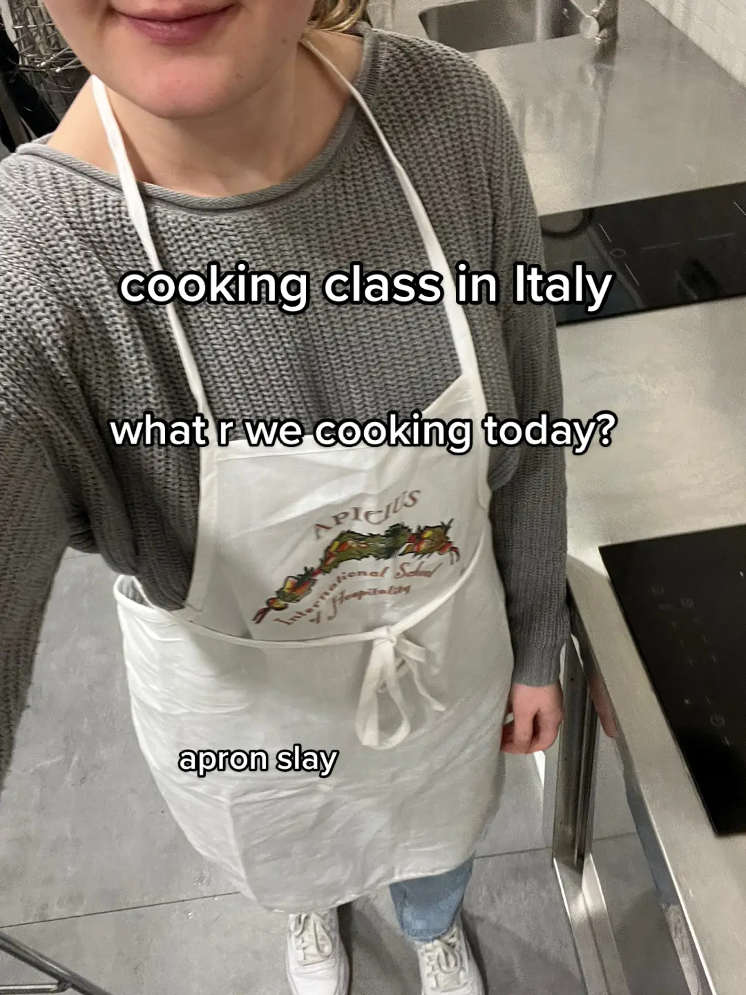 One of my study abroad classes is about cooking classic Tuscan dishes and sampling different foods & wines!! #studyabroad #classabroad #class #cookingclass #collegecookingclass #saffron 