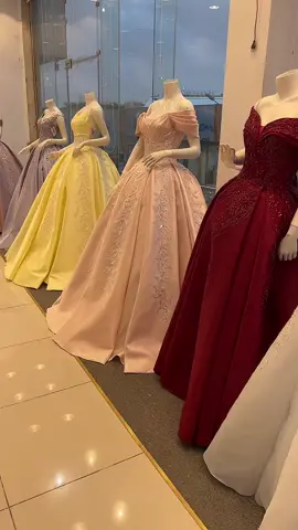 #فساتين_2023 #فساتين_عرايس #فساتين_زفاف #اكسبلور #نجرانيات #الباحة #الطايف #فساتين_الطائف #فساتين_ملكه #فساتين_فخمه #فساتين #فساتين_سهره #فساتين_ناعمه 