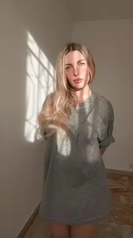 #baggyfit #underneath #natural #blonde #tshirt 