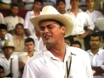 Tantas historias que hemos contado en estos 30 años. Aquí, en mis días de telenovela ¡Que recuerdos! ❤️  #TBT #EscalonaNuncaSeHabíaGrabadoAsí #CarlosVives 