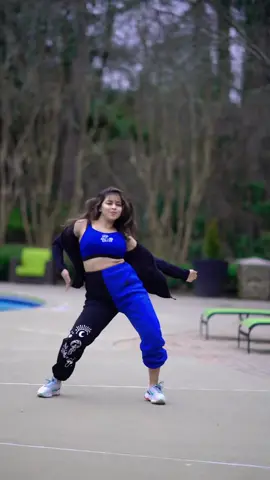 Pretty girls walk like this!!🔥 #prettygirlswalklikethis #prettygirlwalk #dance #dancechallenge #dancelove #dancer #trending #trendingtiktok 