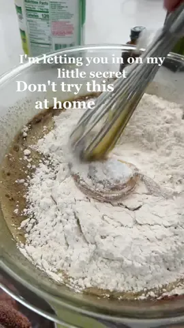 I may be a recipe developer (and wrote a cookbook) but I always cheat. I rarely separate wet and dry ingredients before baking.  Instead just mix the wet together then sprinkle all the dry on top. Whisk the top layer gently and then dig deep to fully incorporate. If it doesn't work for you don't come after me 😂 But I'm all about saving that extra bowl. #sorrynotsorry  #bakinghacks #bakinghack #bakingtiktok #bakingtok #bakinghumor 