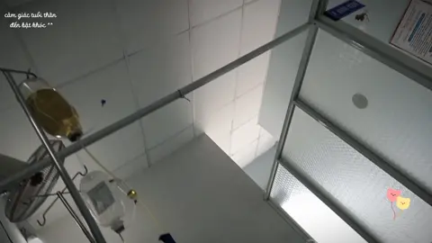 Bản thân luôn một mình chống đỡ mọi thứ, không bạn bè không một ai đến lúc đau ốm cũng tự đi bv ko dám nói sợ làm gánh nặng cho người khác, rốt cuộc em phải mạnh mẽ đến khi nào 😞 #slowmo #benhvien  #truyennuocbien #fypシ #tamtrang #viral #xuhuong 