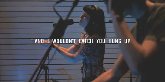and I wouldn't catch you hung up on somebody that you used to know... (Gotye ft Kimbra Live @ KCRW) #gotye #kimbra #somebodythatiusedtoknow #lyricsvideo #fyp 
