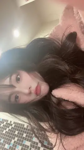 Everything will be fine,right?#winkwink #girlfriend #cuteguy #kisskiss   