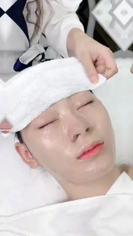 Facial Skincare SPA ASMR #skincare #skincareasmr #asmr #koreanskincare #salonsasmr #beauty #acneremoval 