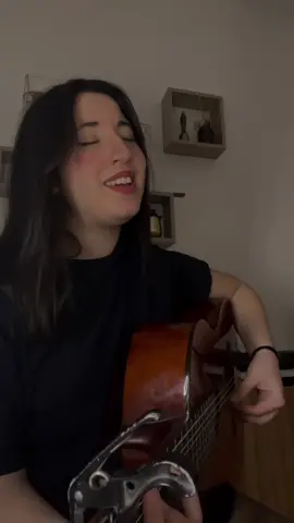 Qui reconnaît la chanson ?#kabyle_girl #imazighen♓♓❤️❤️ #leqvayel_anda_ma_llan #kabylie #kabyle #linisa #tayri  