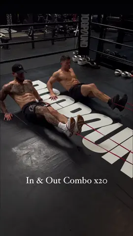 BANDED ABS WORKOUT 💪🏻🔥 4 Rounds  20 reps of each 60 seconds of rest In & Out Combo x20 Suitcases x20 Crunches x20 Pallof Rotations x20 (each side) #abs #absworkout #core #coreworkout #coreroutine #absroutine #workout #workoutoftheday #workoutmotivation #dogpound 