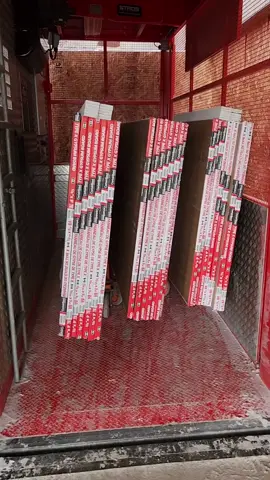 5/8s by hoist on a Friday,  don't do me like that 😭😭   #foryou #drywall #hoist #construction #boomtruck #fassi #crane #fyp 