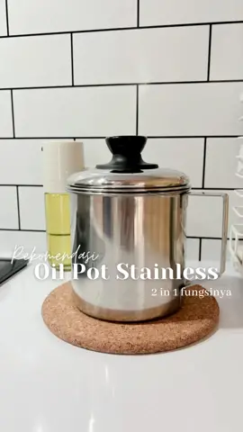 Barang berguna lagi nih untuk dapur🍃 Aku udah pakai ini 2 tahun makanya aku mau rekomendasiin ke temen-temen yang lagi search nih oil pot 2 in 1 yang bikin kegiatan menggoreng sesuatu jadi lebih rapi dan bersih, awet pula bahannya harganya ga mahal, jujur kadang kalo mikirin ga aesthetic emang iya, tapi aku lebih suka pilih barang yang awet ya kalau aesthetic itu lebih bagus🍄🤍🍃 Link produknya no.23 ya di bio🛒 #oilpot #kitchen  #kitchendecor  #KitchenHacks  #inspirasikitchen  #kitchenset  #kitchentools  #oilpotmurah  #oilpotstainlessaringan  #inspirasidapur  #inspirasidapurminimalis #inspirasidapurmungil  #inspirasidapurkecil 