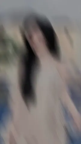 Tuổi trẻ ta bị cảm động bởi lời nói Trưởng thành hơn ta bị cảm động bởi hành động☺️