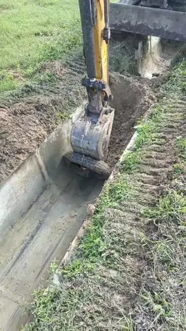 máy xúc chế gầu nạo vét mương rất hay #skin #xuhuong #foryoupage #foryou #xuhuongtiktok #xh #excavator #mayxucdoosan #mayxucdaovietnam #mayxuc #máyxúc 