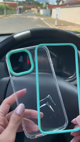 As Cases 360° são perfeitas pra quem não abre mão da proteção do celular. Além de lindas, protegem a parte traseira e frontal do nosso aparelho. Parece difícil, mas são bem fáceis de colocar 🤣 #capa #capinha #caseiphone #capinhaiphone #iphonephotography #iphonecase #capacelular #acessoriocelular #acessorios #caseiphone #caseapple #casecelular #personalizada #originais #iphones #entregas #sexta #feriado #carnaval 