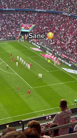 What a goal 🔥 #fcbayern #bayernmünchen #mönchengladbach #gladbach #leroysane #sané #fussball #football #joaocancelo #cancelo #fy #fyp #viral #Soccer #firstgame #gambo479 #portugal #wow #transfer #musiala #kimmich #müller #thomasmüller #goal