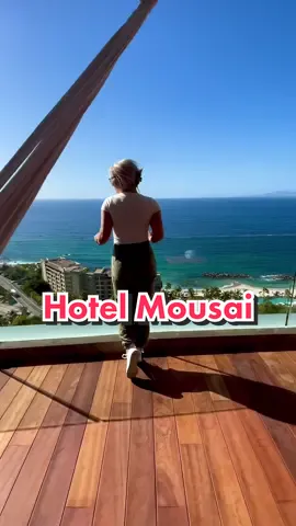 Room tour of one of the nicest resorts we’ve ever stayed at 🌴
