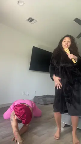 When Rihanna say she needs more back up dancers (DOORDASH in byo ) 