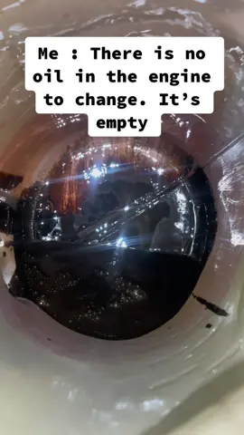I laughed at this situation all day. They didn’t want any type of flush or anything. 3 years since their last oil change. #automotive #automotivetechnician #mechanicsoftiktok #foryoupage #oilchange 