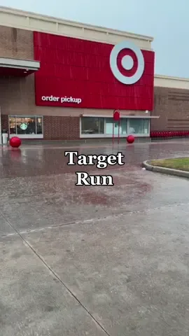 Nothing like a rainy day Target run🎯🛒 #targetrun #targetshopping #targetshopwithme #shopwithmeattarget #shoppingasmr #shopwithme #targettok #targetstore 